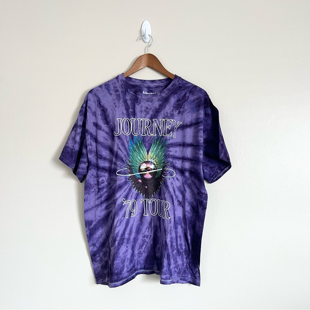 💜 5/$35 NEW Journey Band Tee Purple Size XL